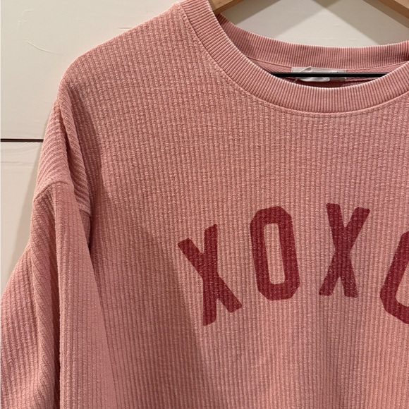 XOXO Boutique Sweatshirt size XL - Picture 2 of 5